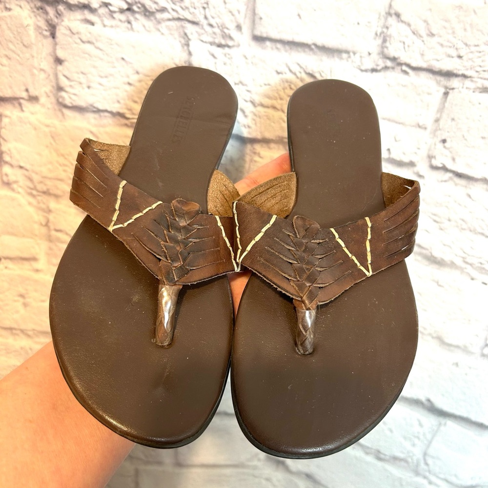 Seychelles Brown leather thong sandals Size 7